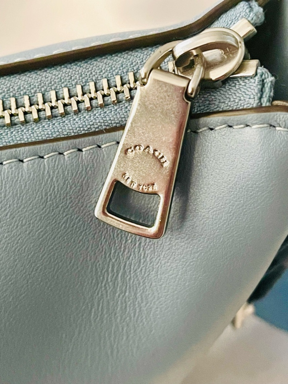 *AUTHENTIC* COACH PACE CROSSBODY BAG STYLE CT644 CORNFLOWER BLUE MSRP $400! - Picture 15 of 16